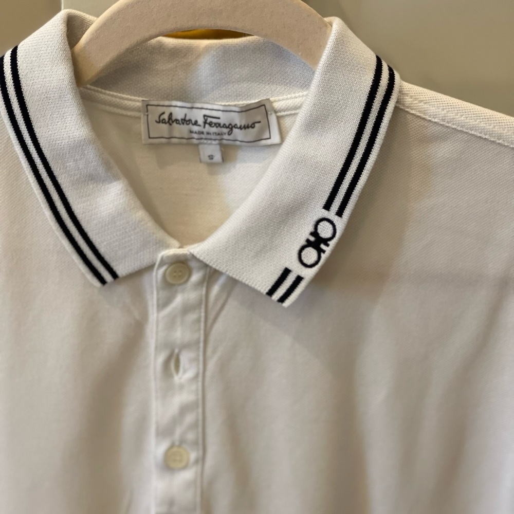 Men polo size small